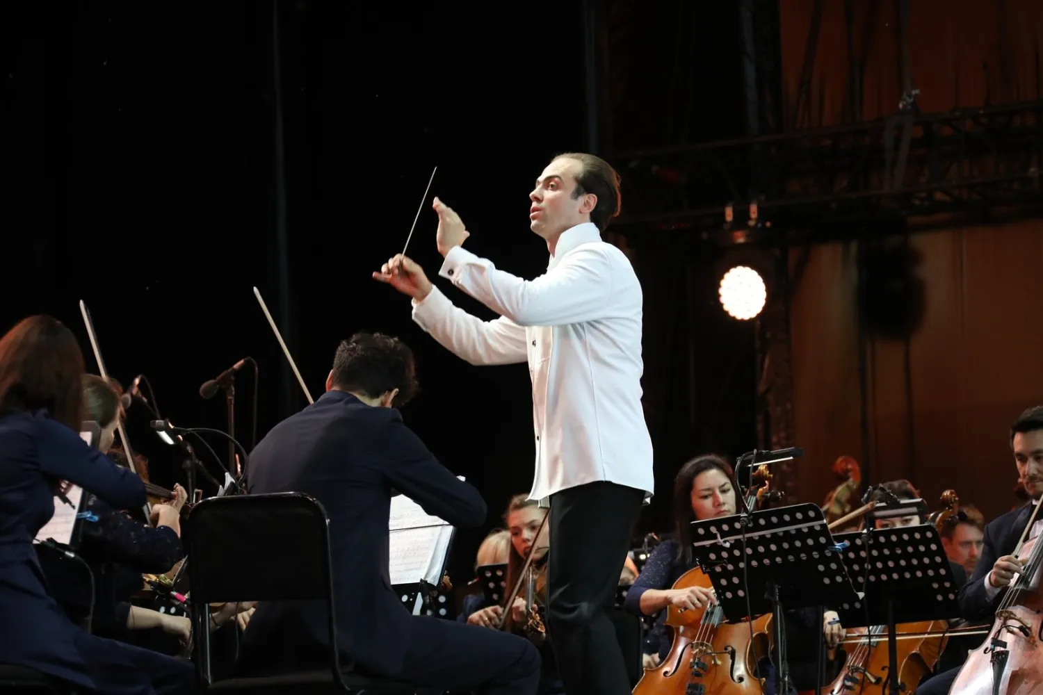 Валерий Шахов