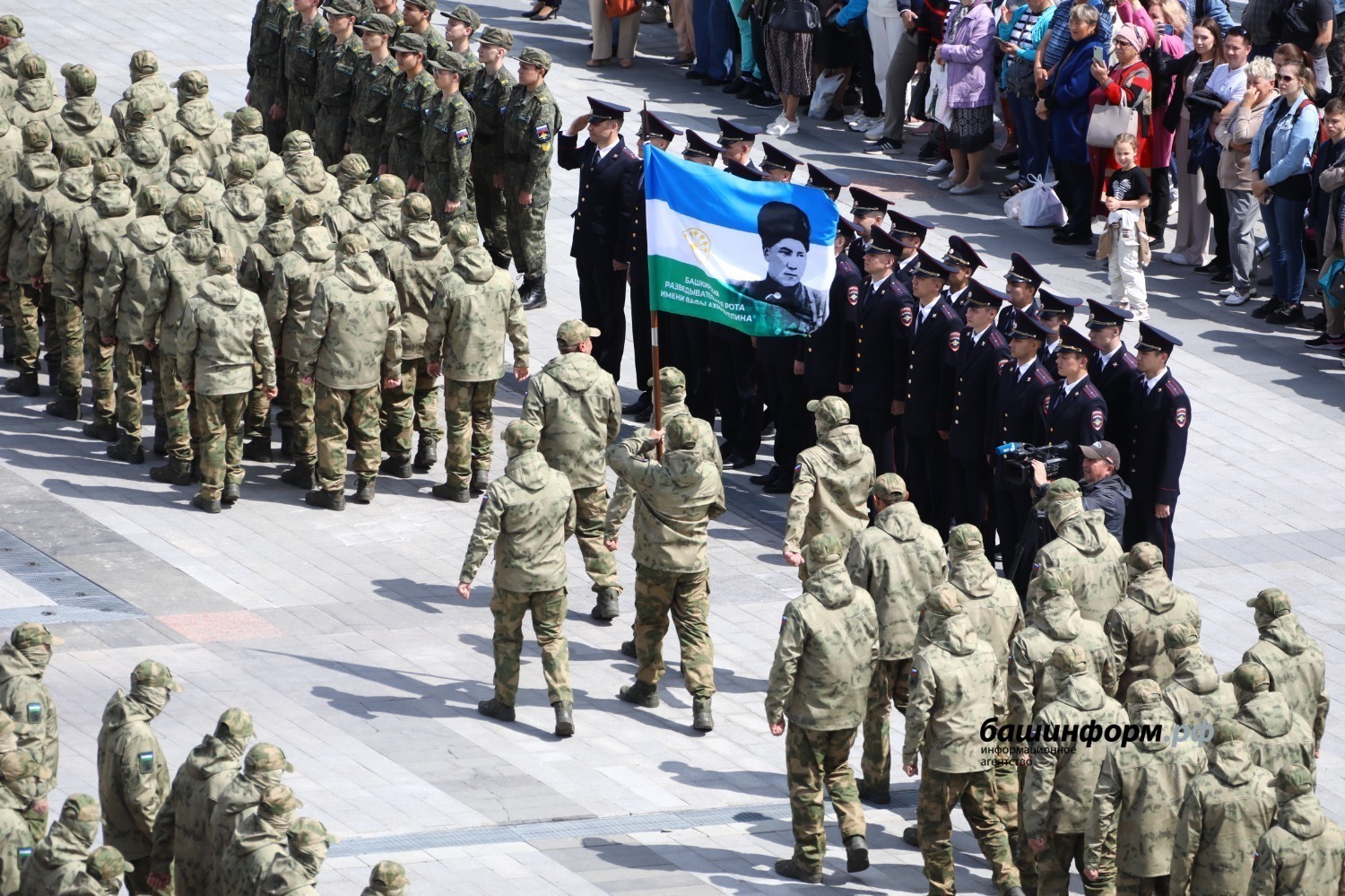 Олег Яровиков