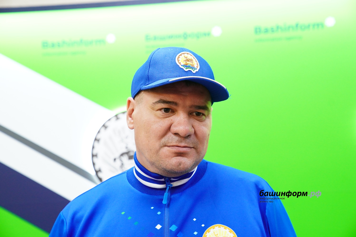 Олег Яровиков