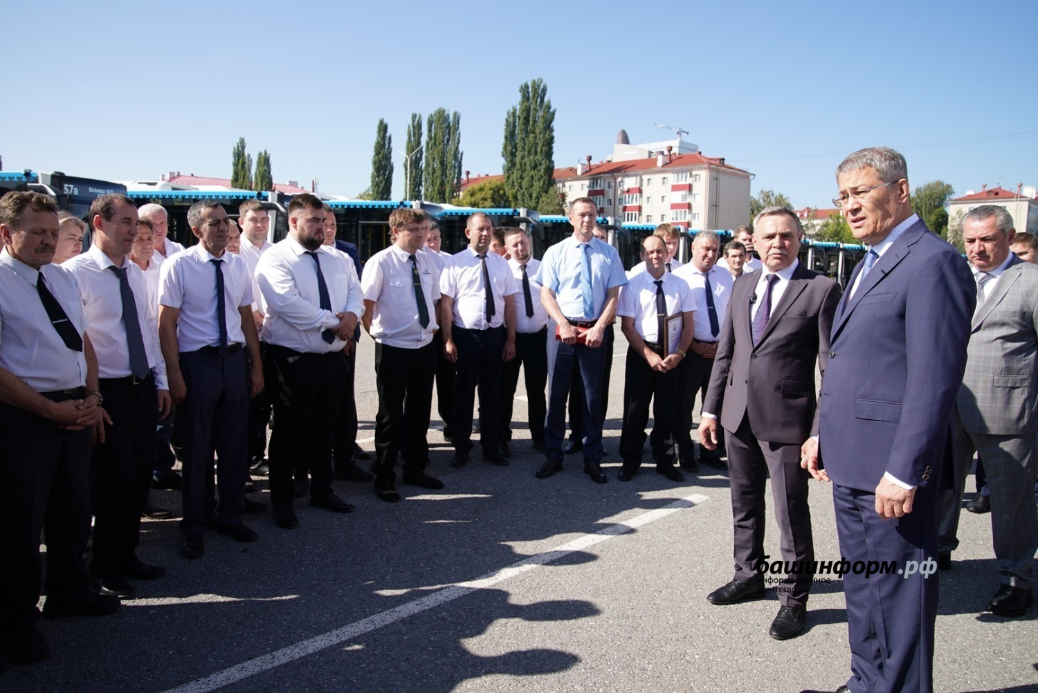 Олег Яровиков