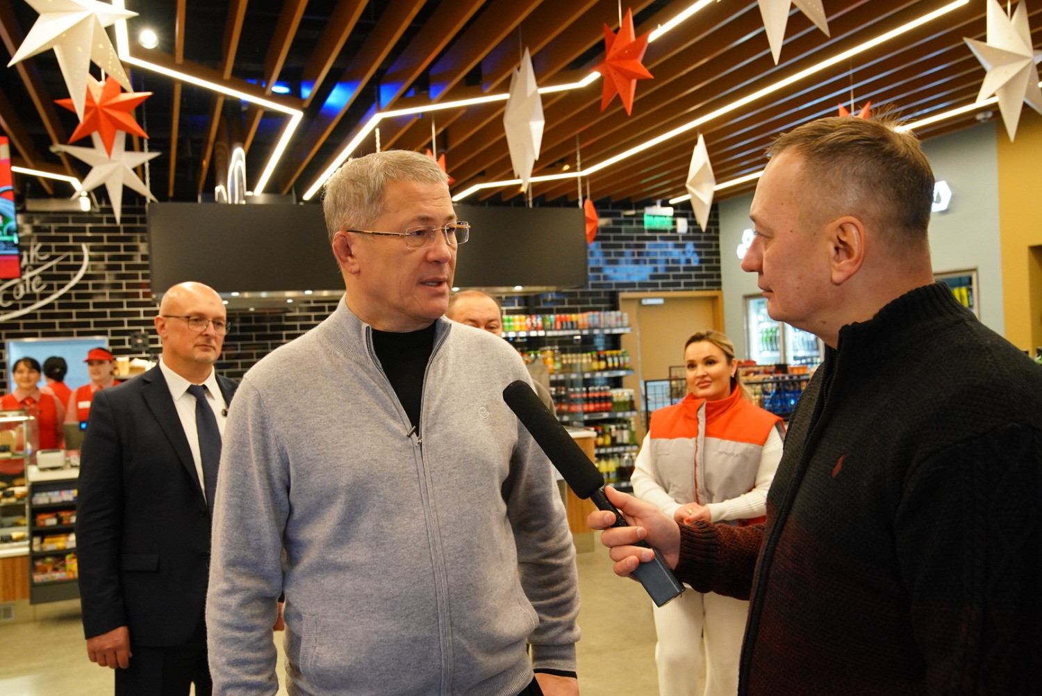 Олег Яровиков