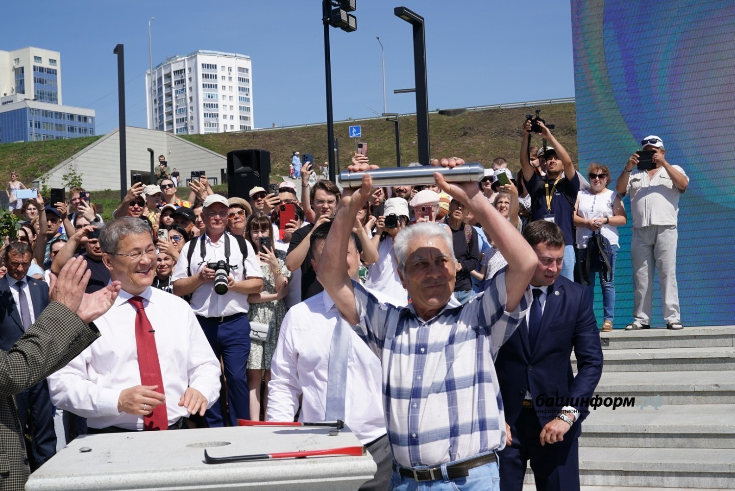 Олег Яровиков