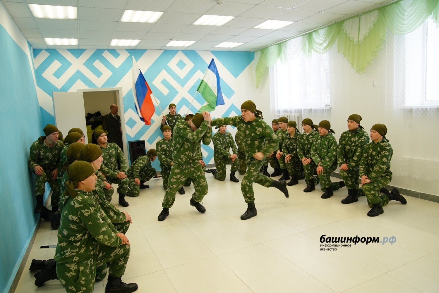 Олег Яровиков