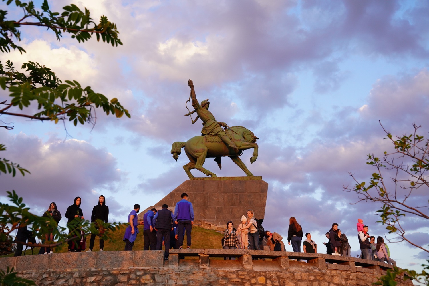 Олег Яровиков