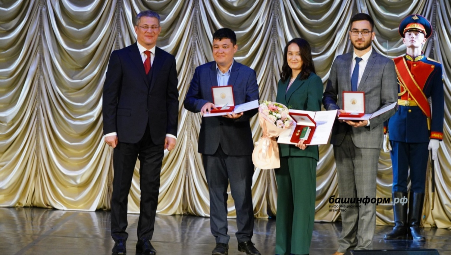 Олег Яровиков