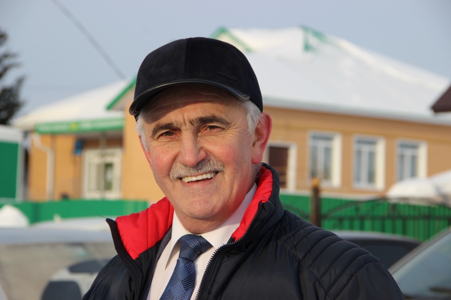 Эдуард Кускарбеков