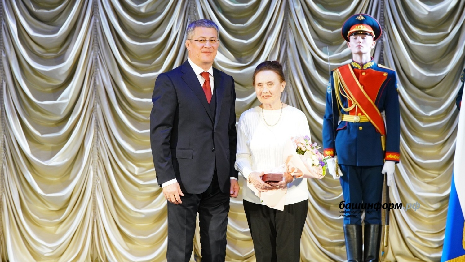 Олег Яровиков