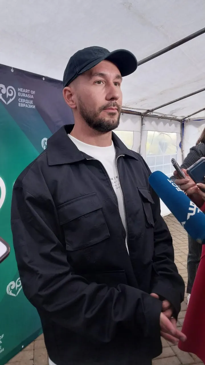 Сергей Приказчиков, группа «Pizza»