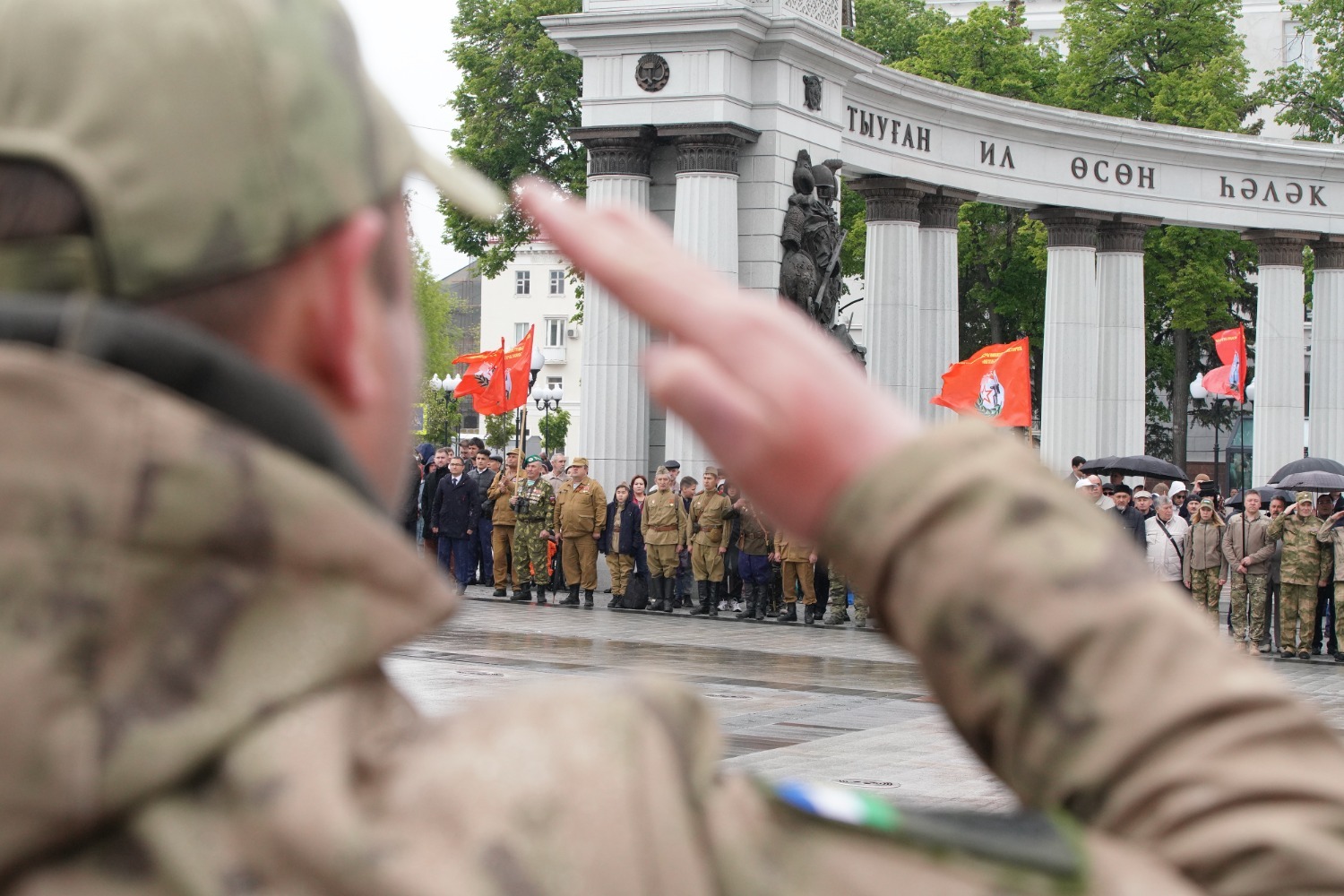 Олег Яровиков