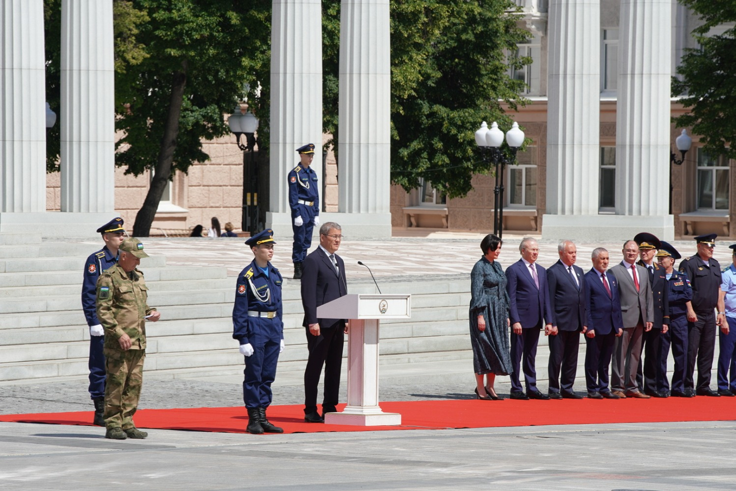 Олег Яровиков