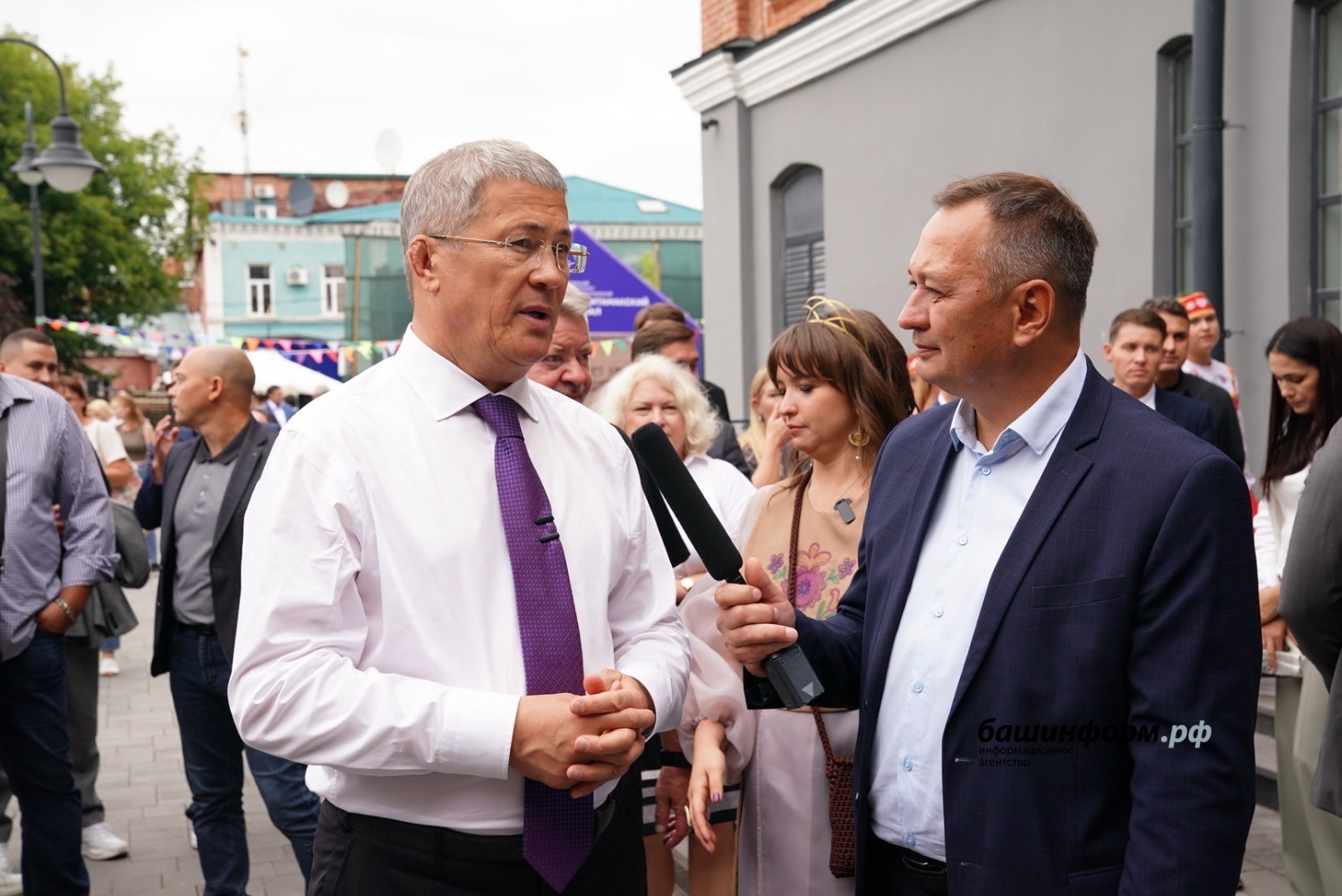 Олег Яровиков