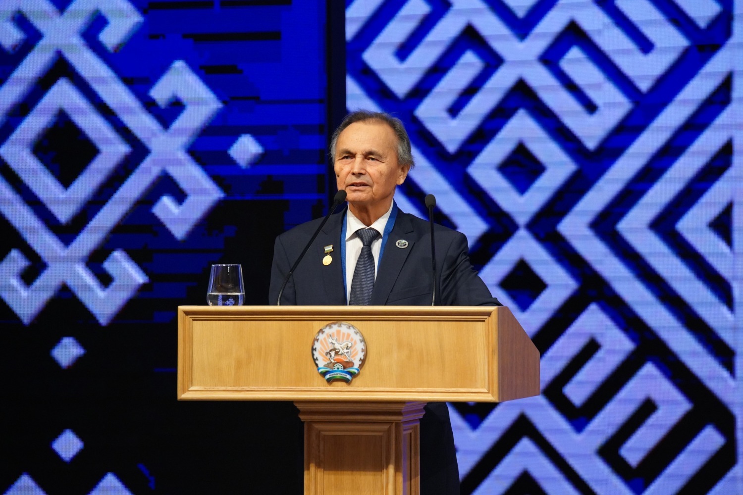 Олег Яровиков