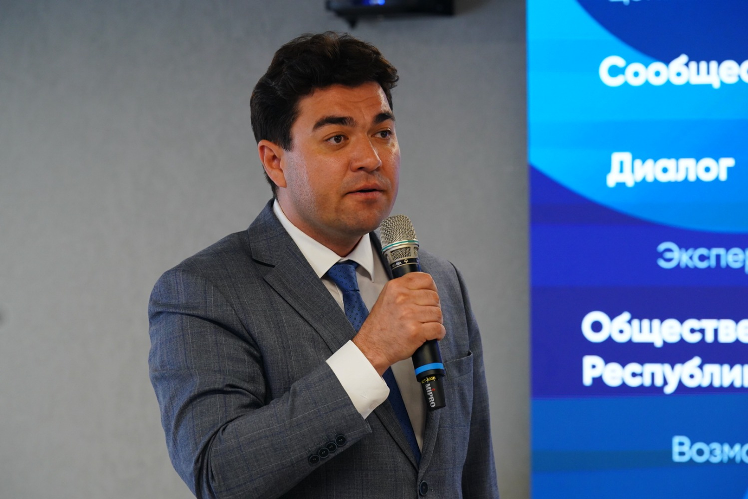 Олег Яровиков