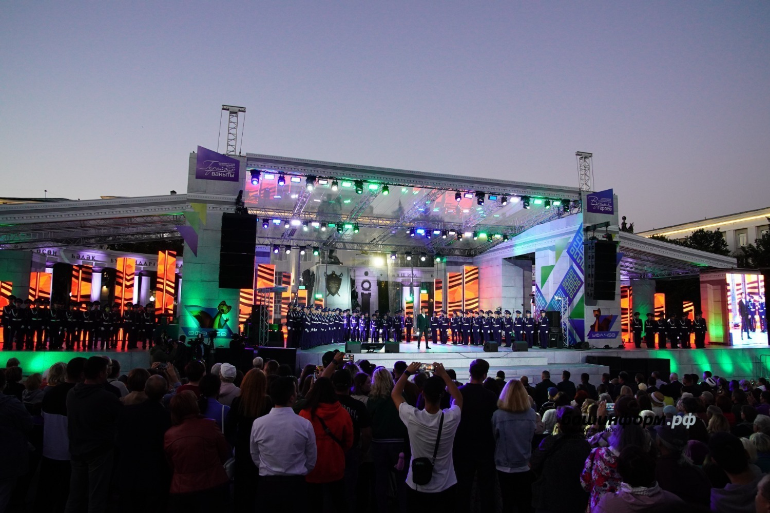 Олег Яровиков