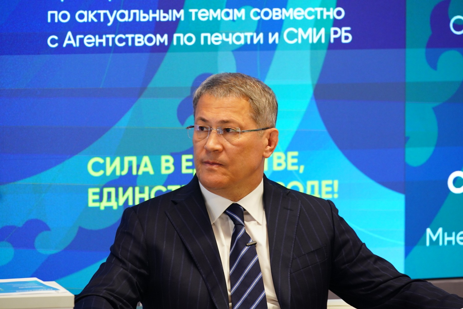 Олег Яровиков