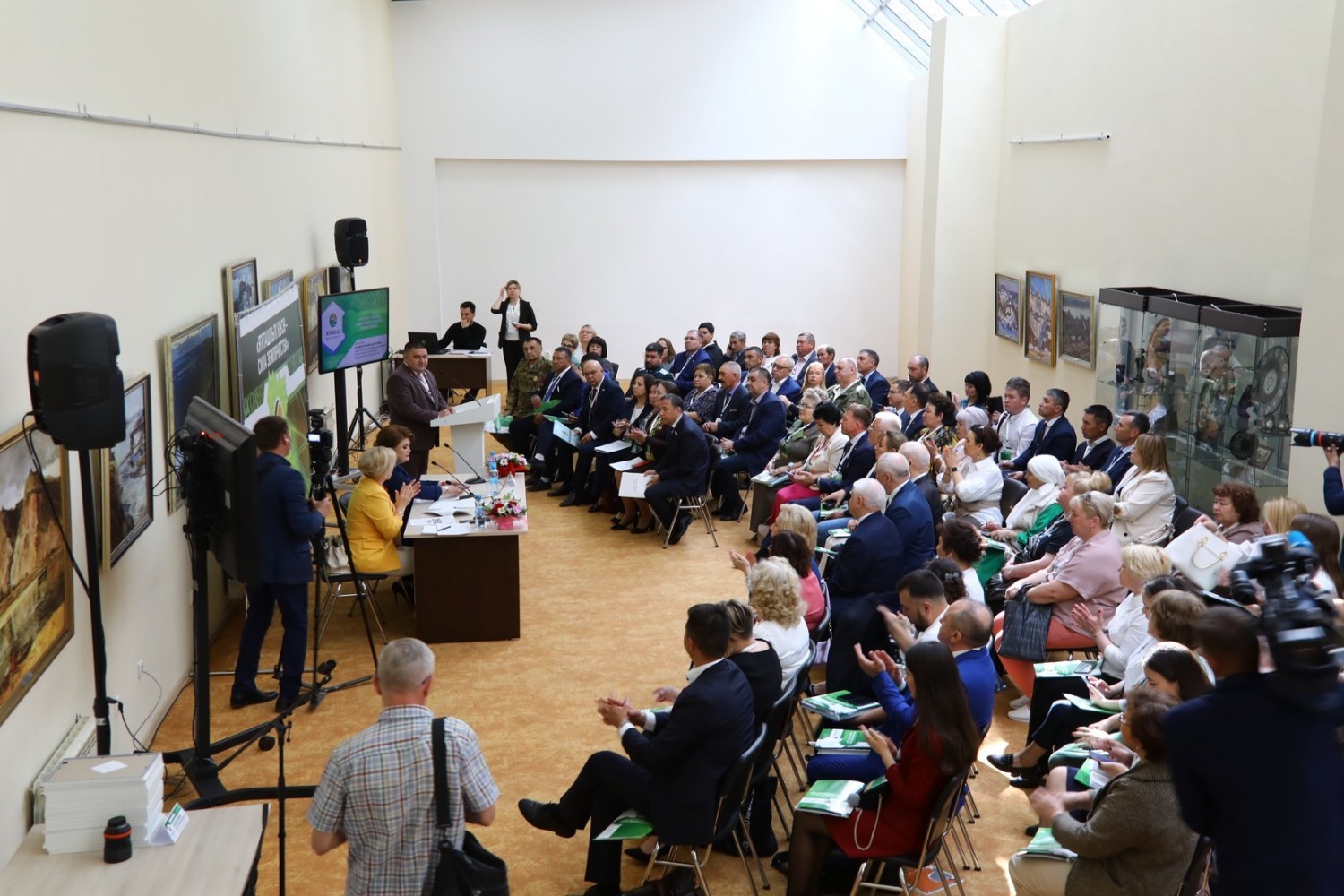 Валерий Шахов