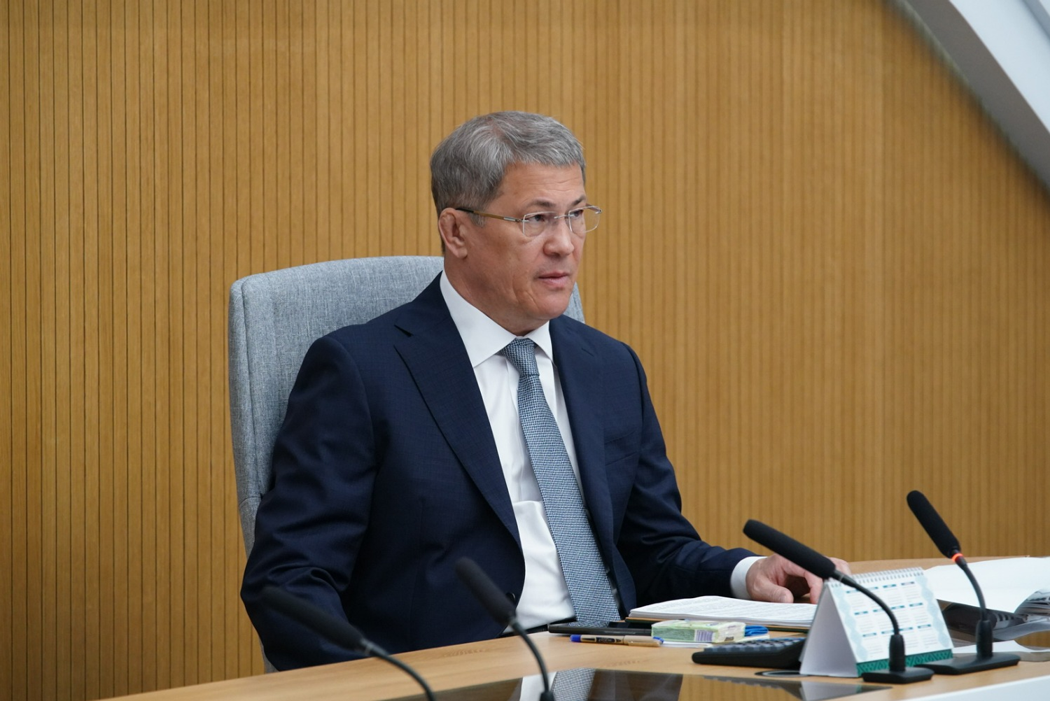 Олег Яровиков