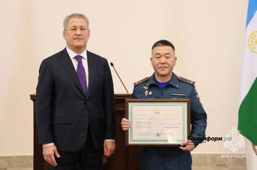 Евгений Ким - старший лейтенант МЧС России Личный архив семьи