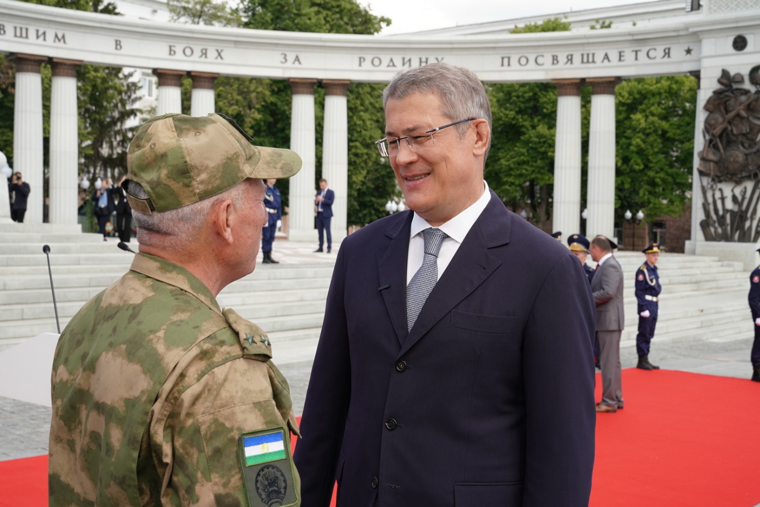 Олег Яровиков