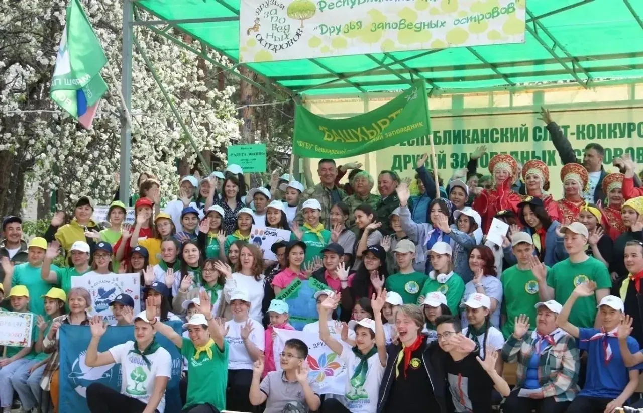 страница Главы РБ Радия Хабирова ВКонтакте