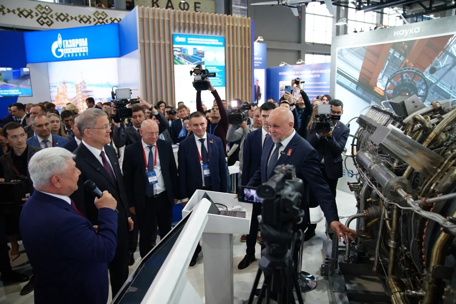 Олег Яровиков