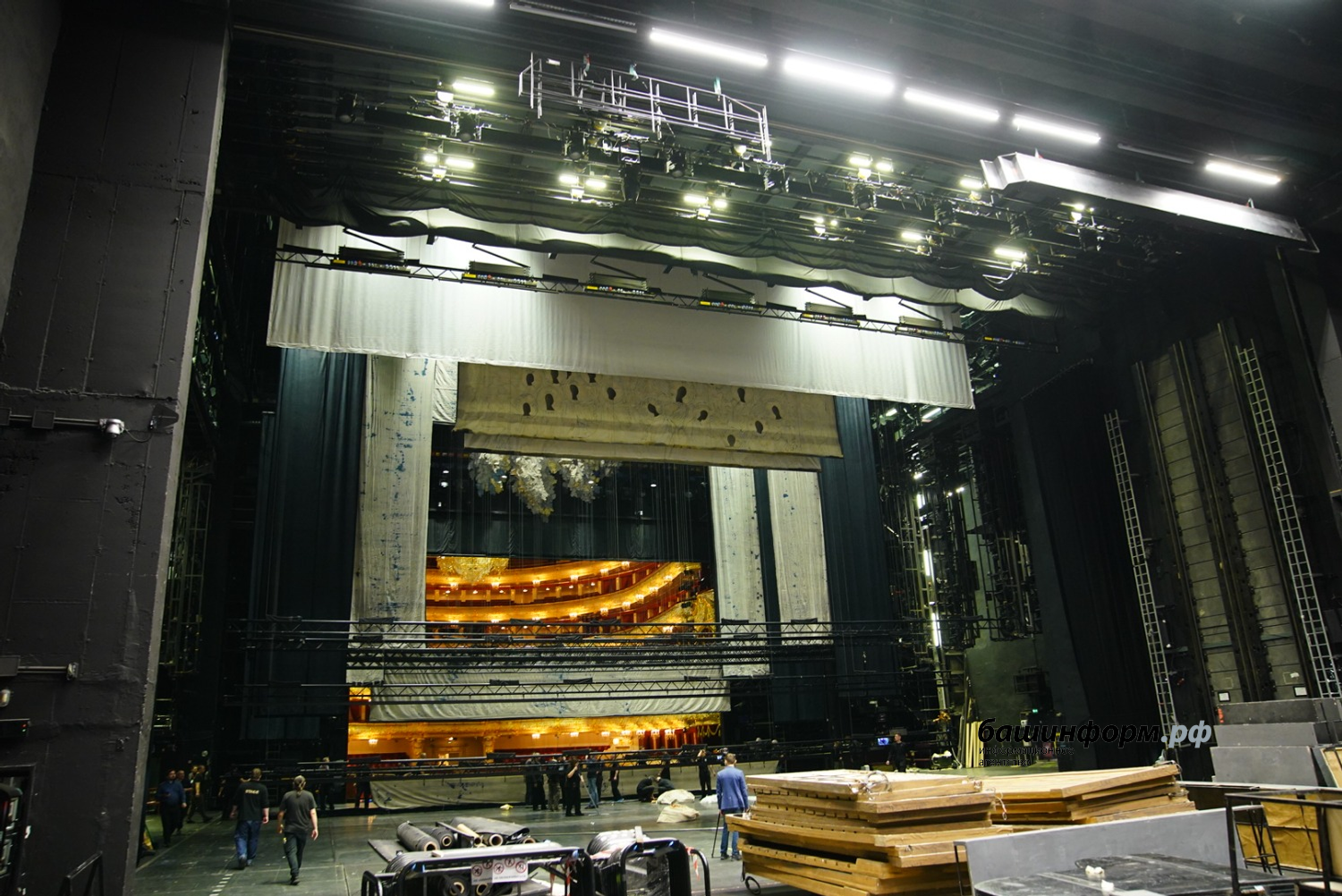 Олег Яровиков