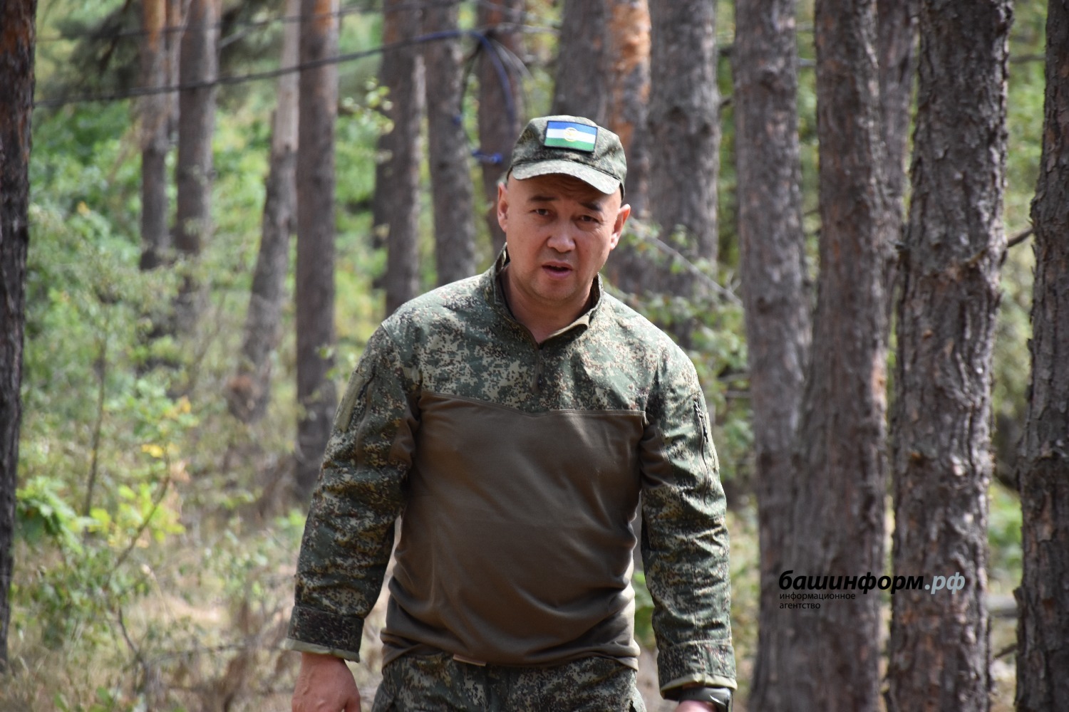 Эдуард Кускарбеков  военнослужащий роты управления МСП «Башкортостан» Рафик Ахметшин