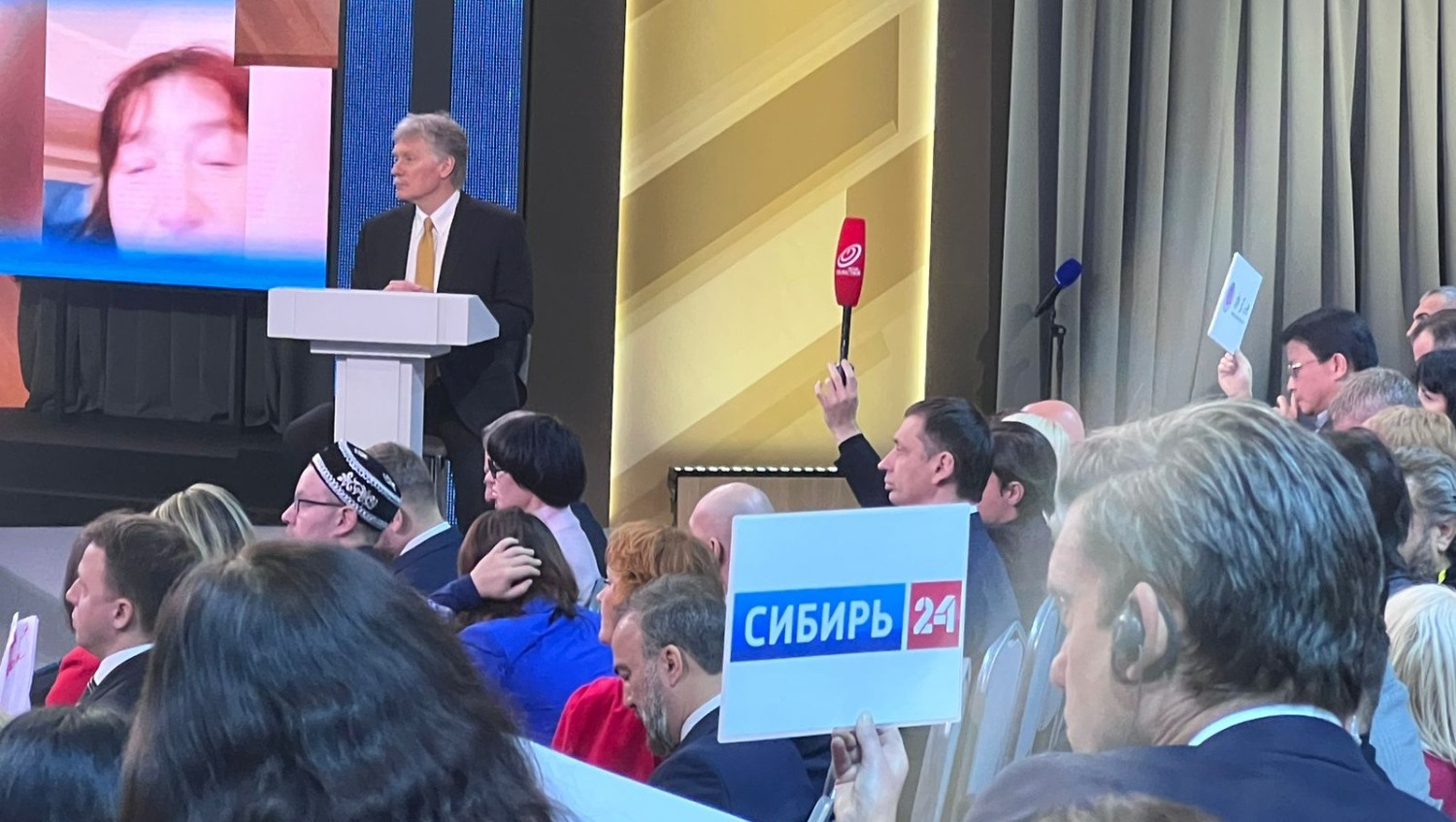 Ксения Калинина  Поднять микрофон!