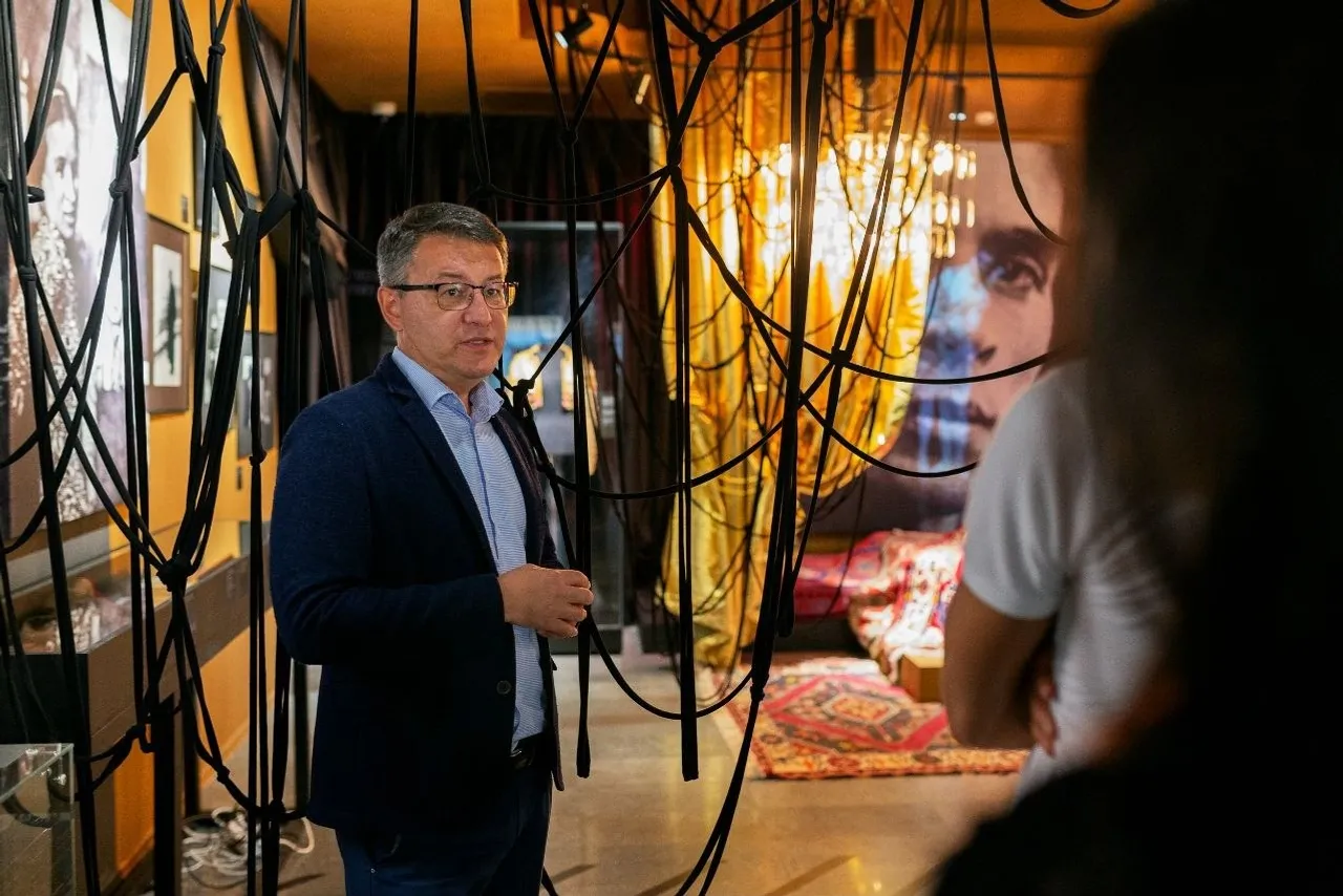 Артур Валеев  личный архив