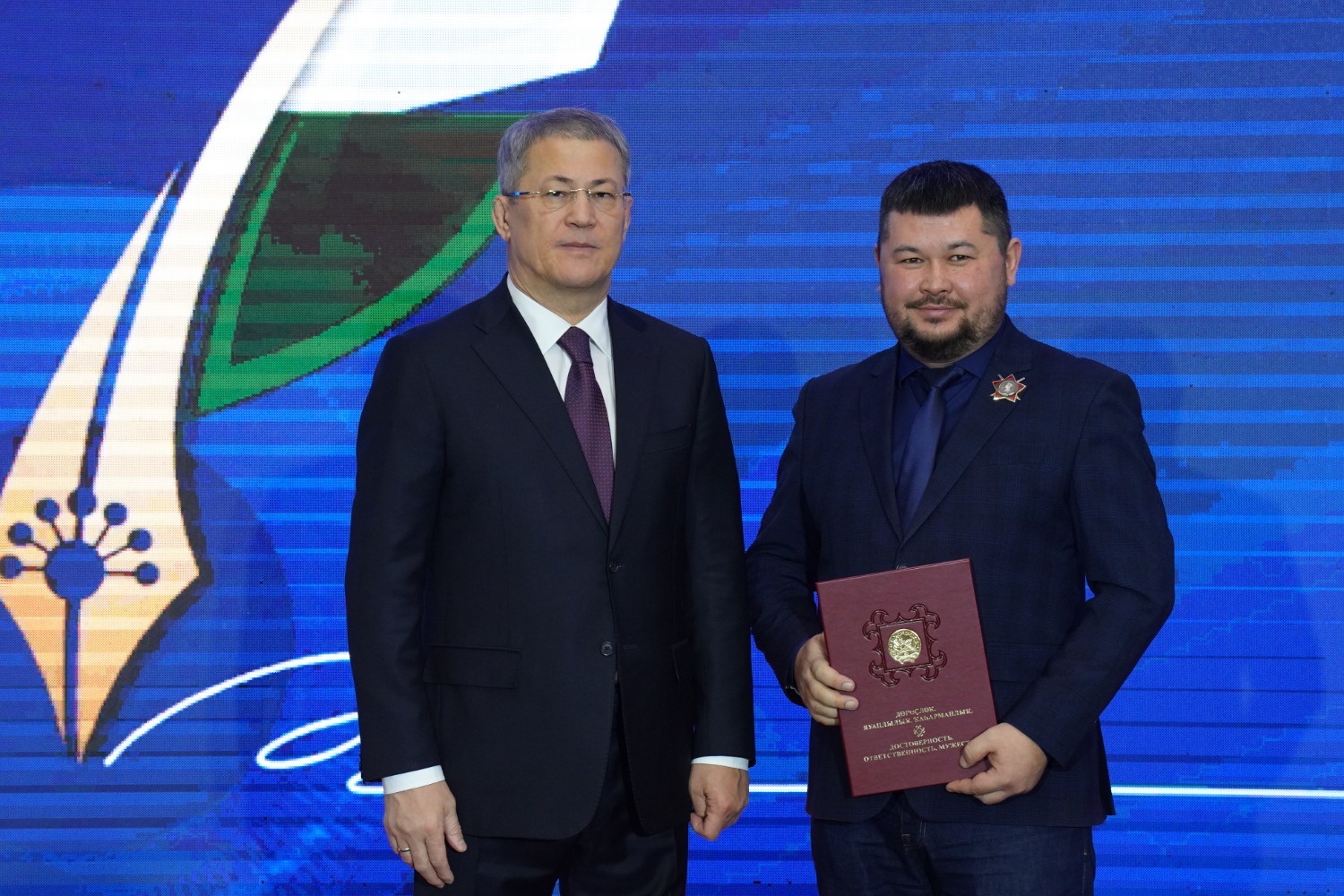 Олег Яровиков  Комментатор ТРК «Башкортостан» Азат Садрыев