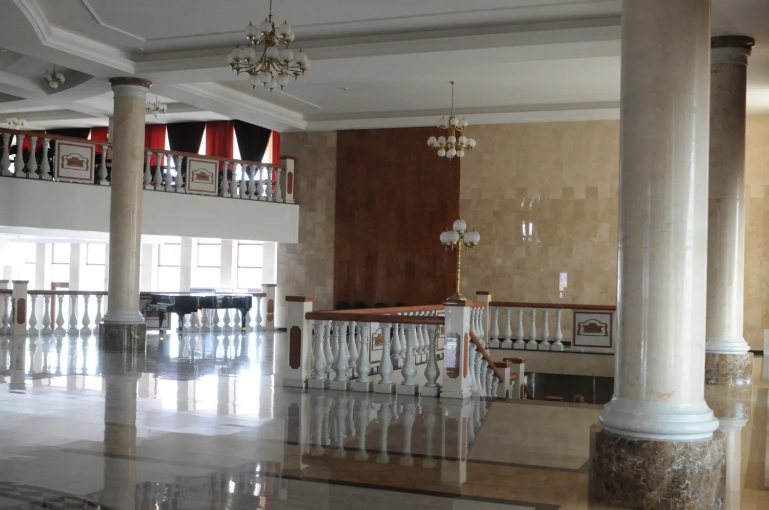 Булат Гайнетдинов пресс-служба Русского театра РБ