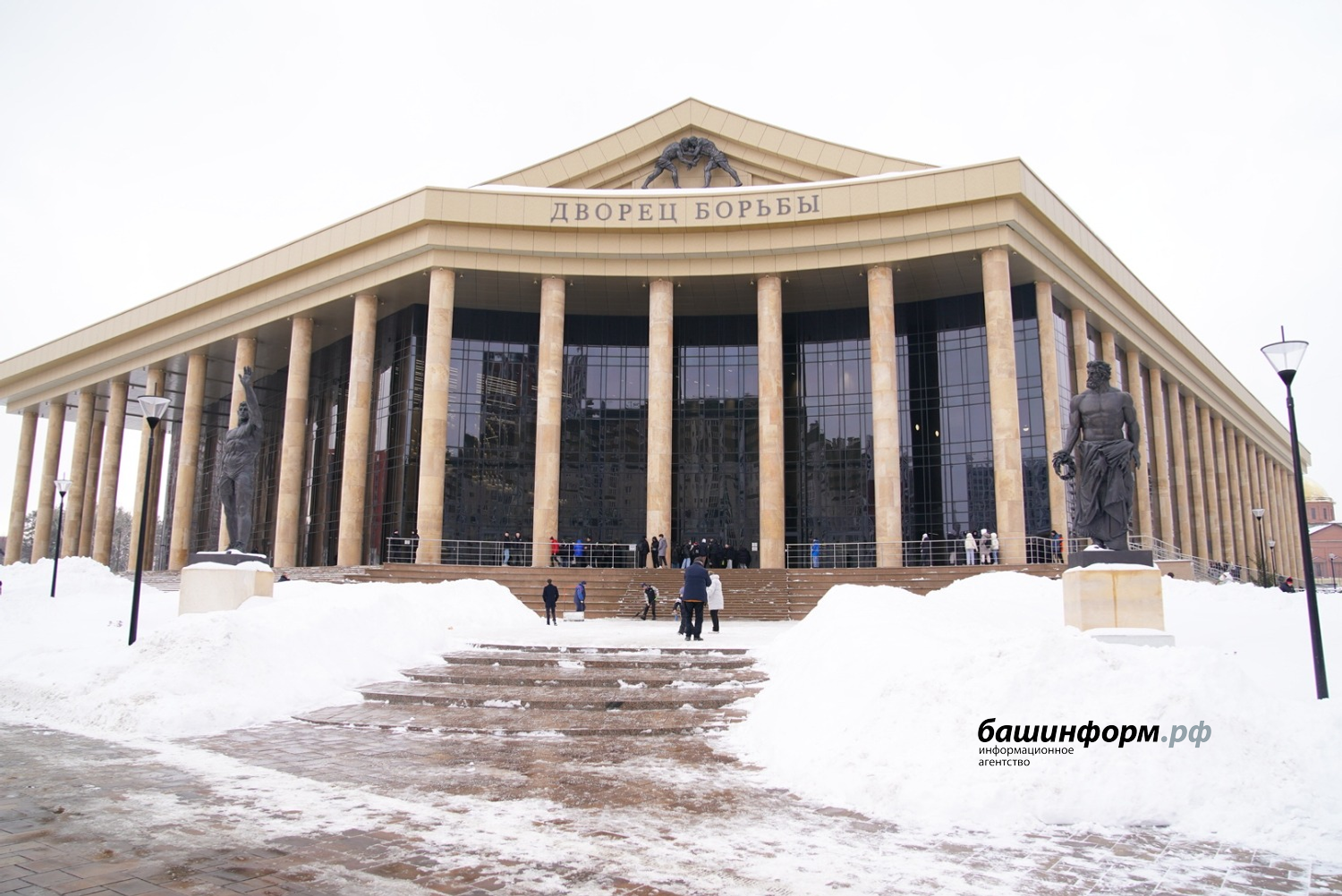 Олег Яровиков