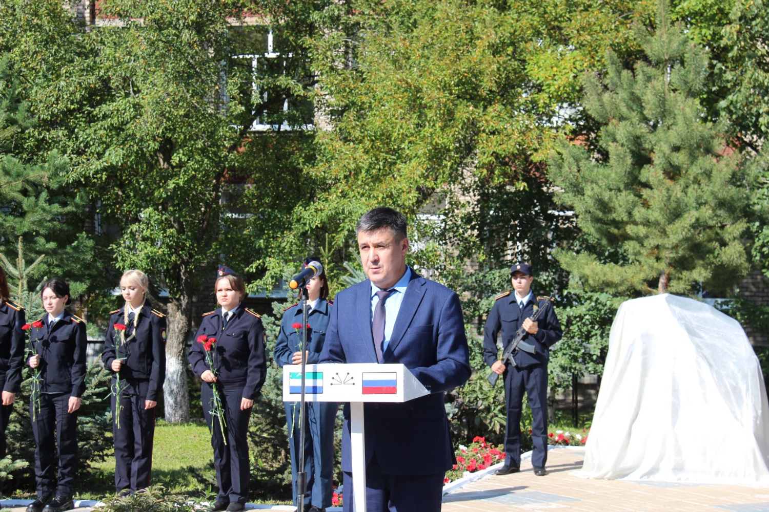 Эдуард  Кускарбеков