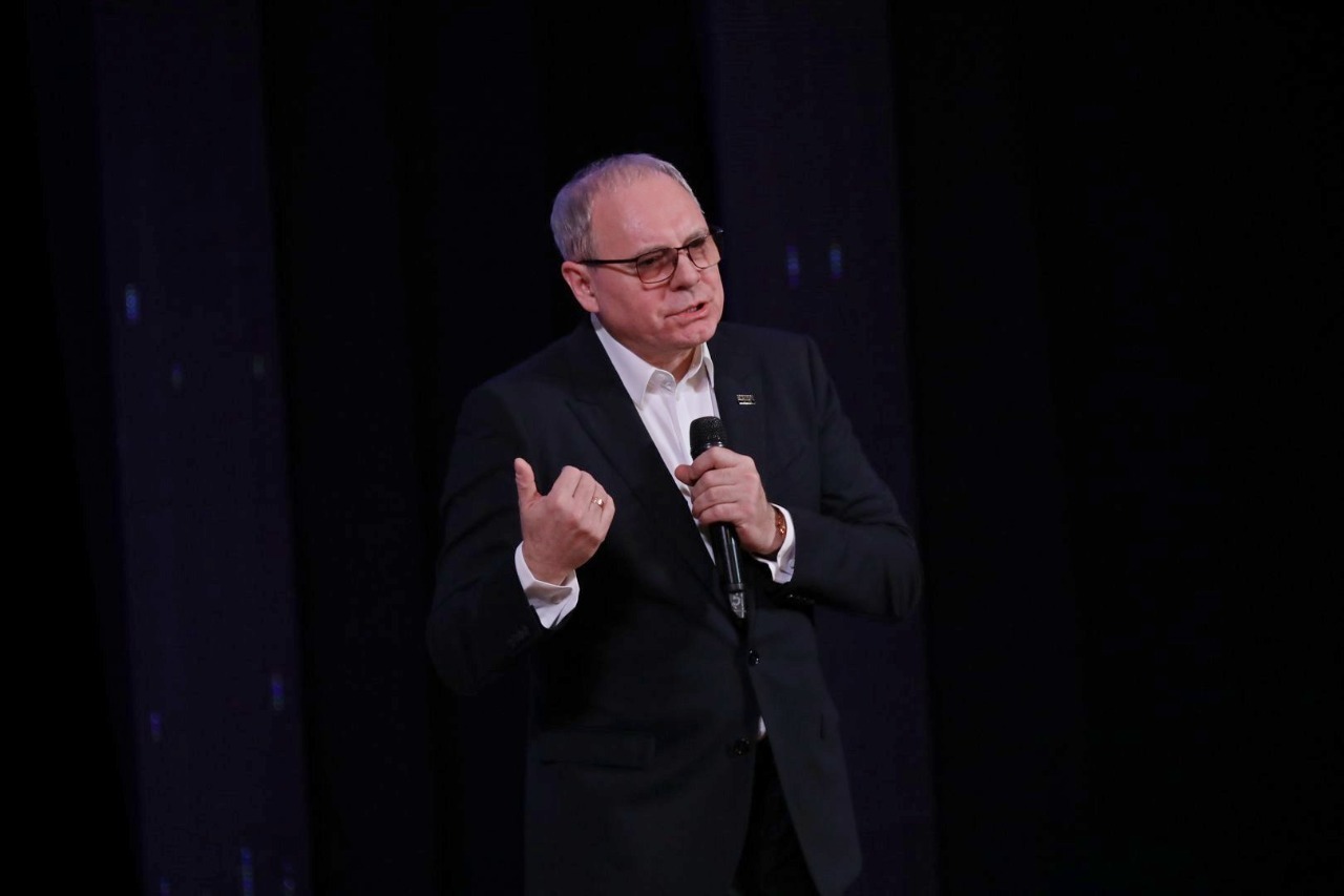 Валерий Шахов