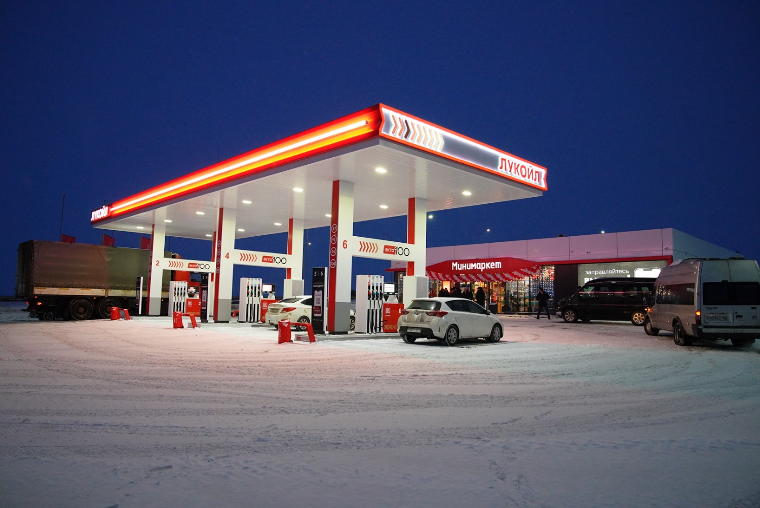 Олег Яровиков