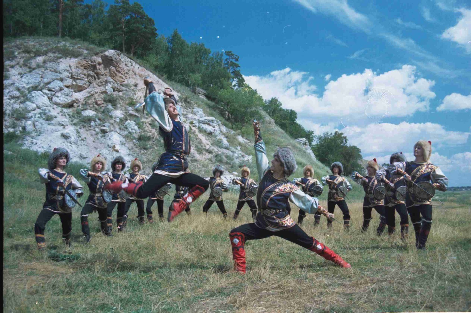 Радик Шарафутдинов - в центре