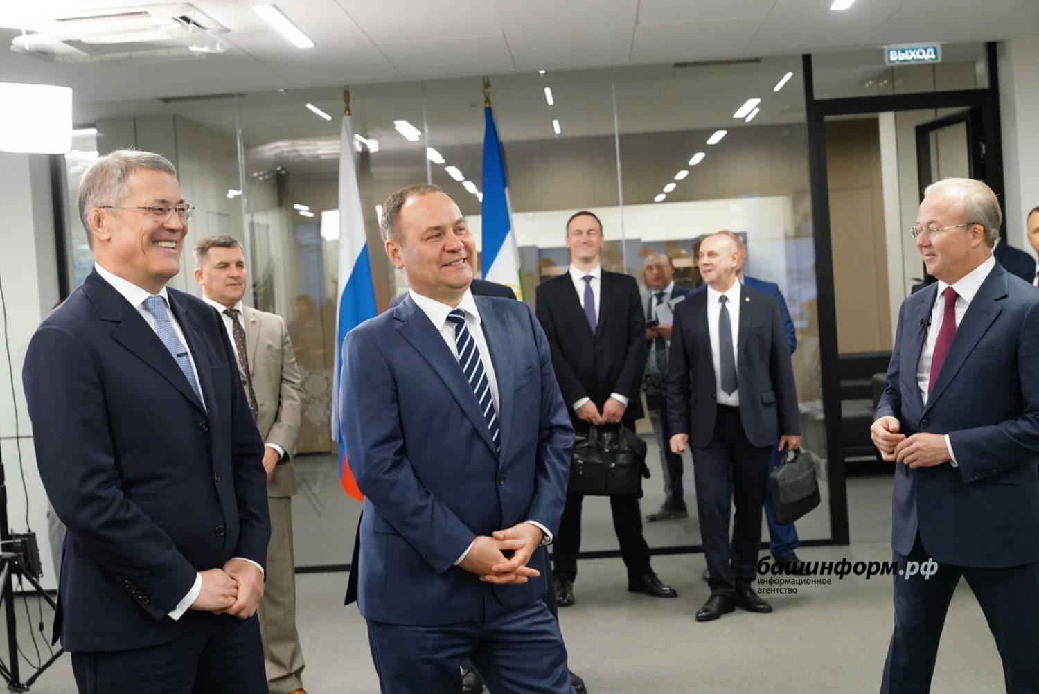 Олег Яровиков  Радий Хабиров и премьер Беларуси Роман Головченко в Уфе