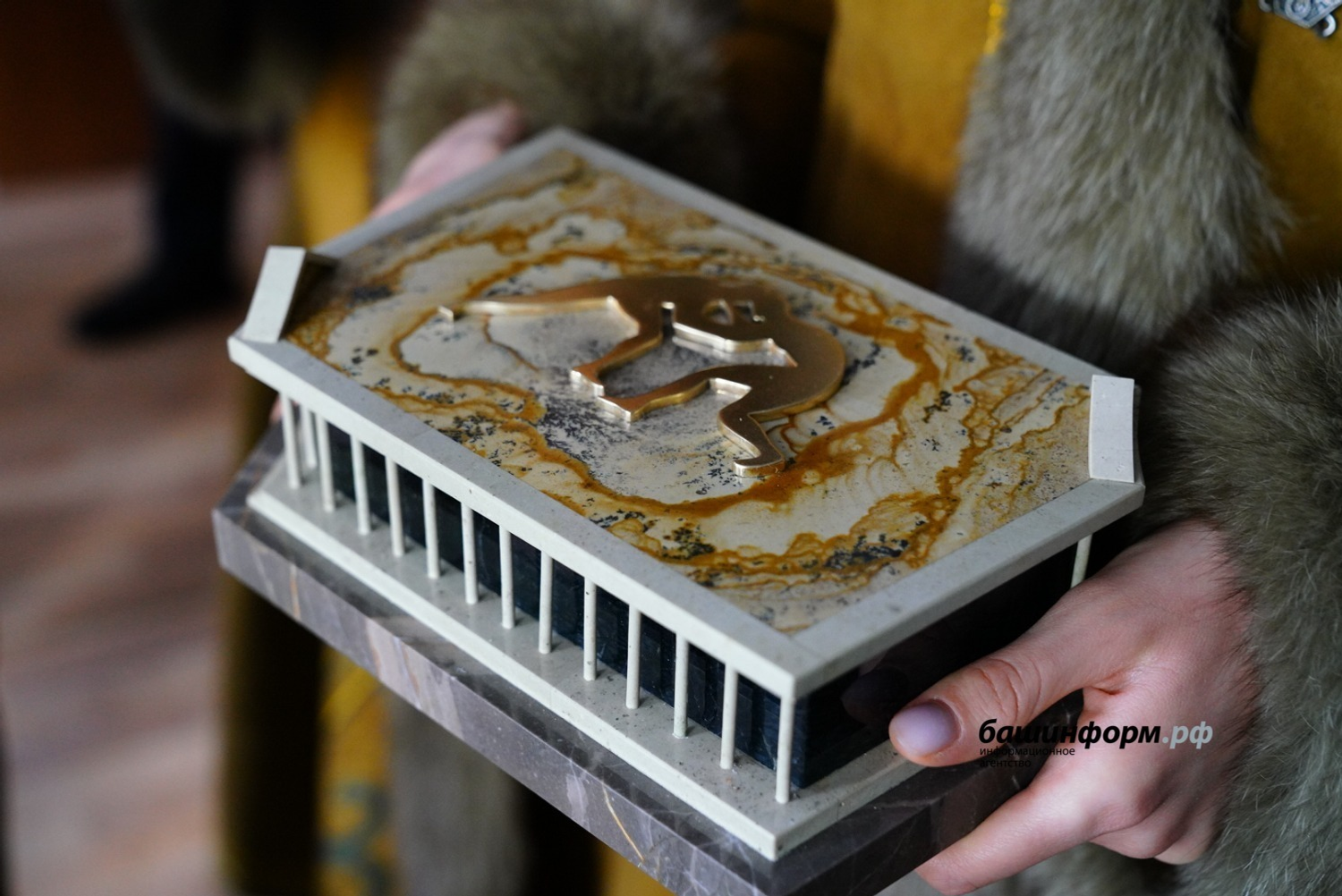 Олег Яровиков