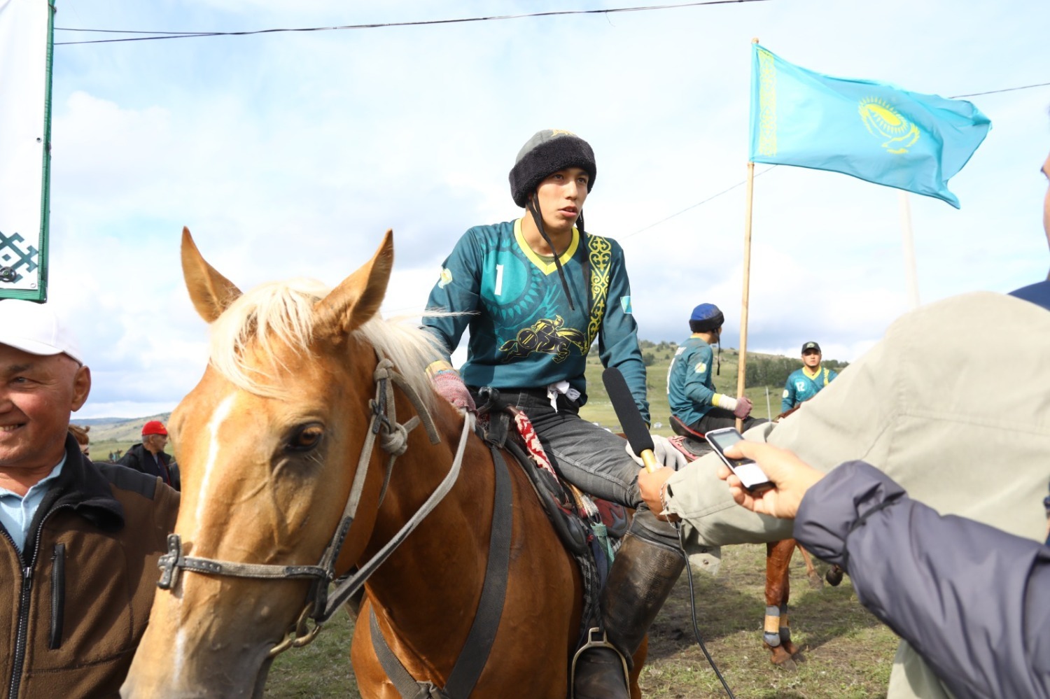 Валерий Шахов  Асан Тобылбек на конном фестивале в Башкирии
