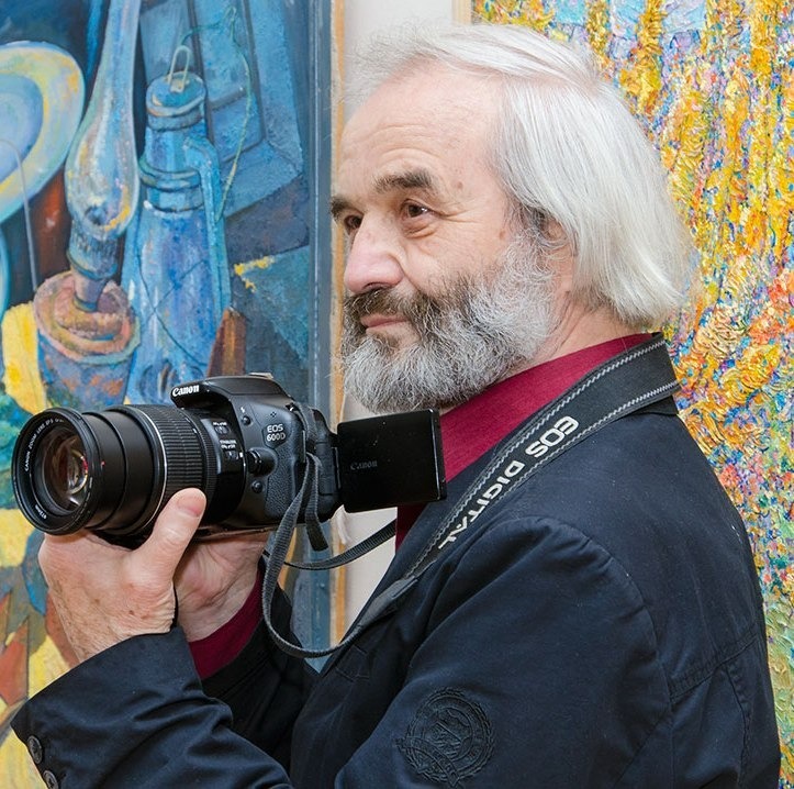 Википедия  Фарид Гильмияр