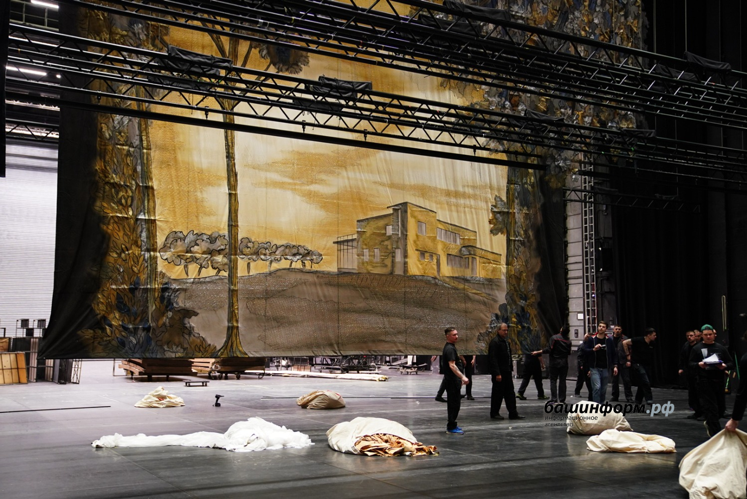 Олег Яровиков