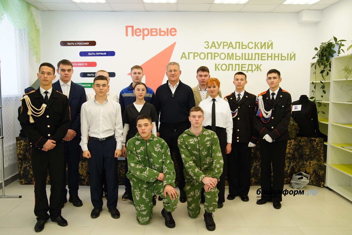 Олег Яровиков