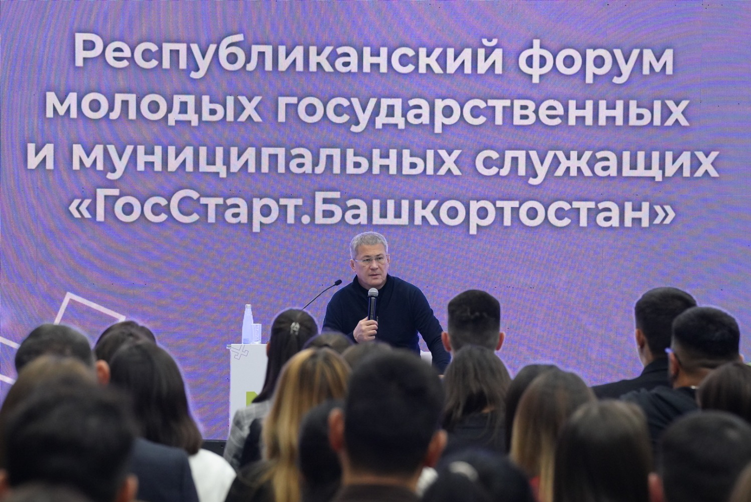 Олег Яровиков