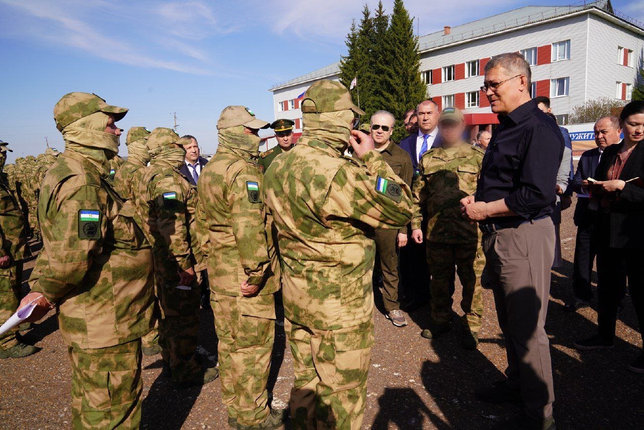 Олег Яровиков