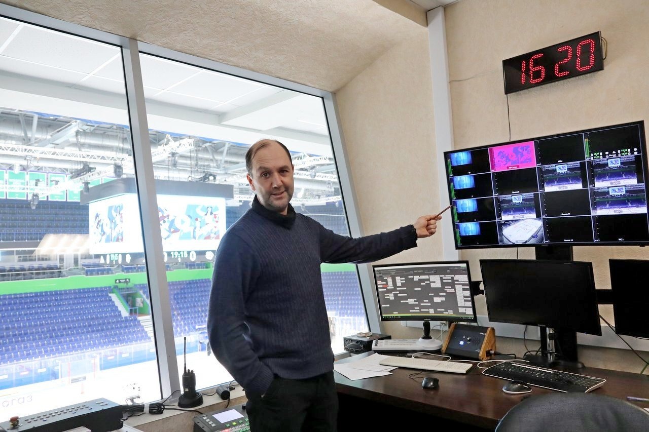 Валерий Шахов  Начальник службы медиаобеспечения "Уфа-Арены" Виталий Губеев