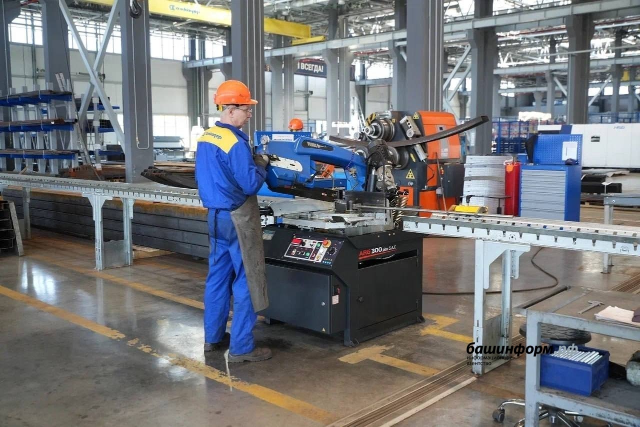 Олег Яровиков, Азат Мухамедьянов пресс - служба Главы Башкортостана