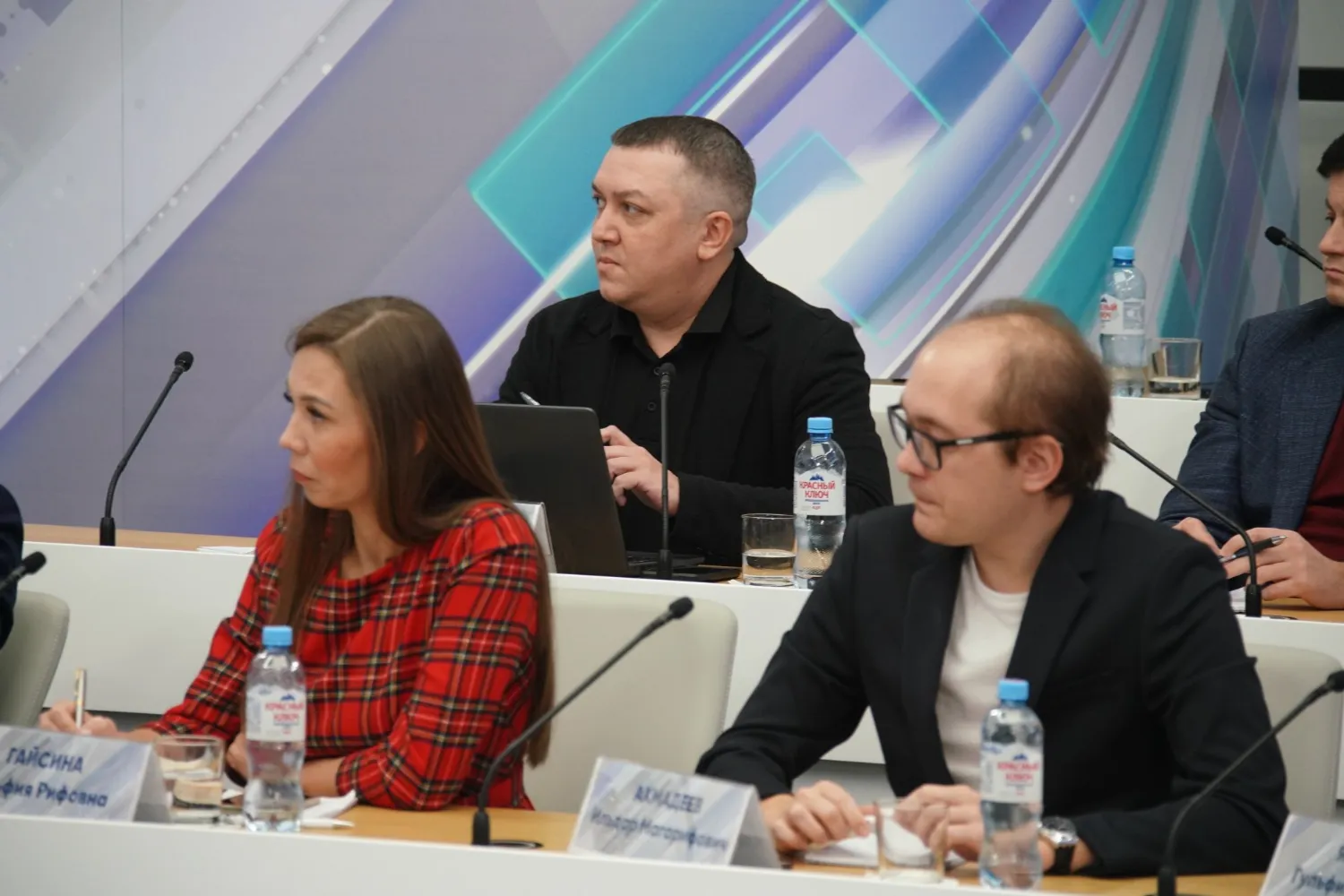 Олег Яровиков