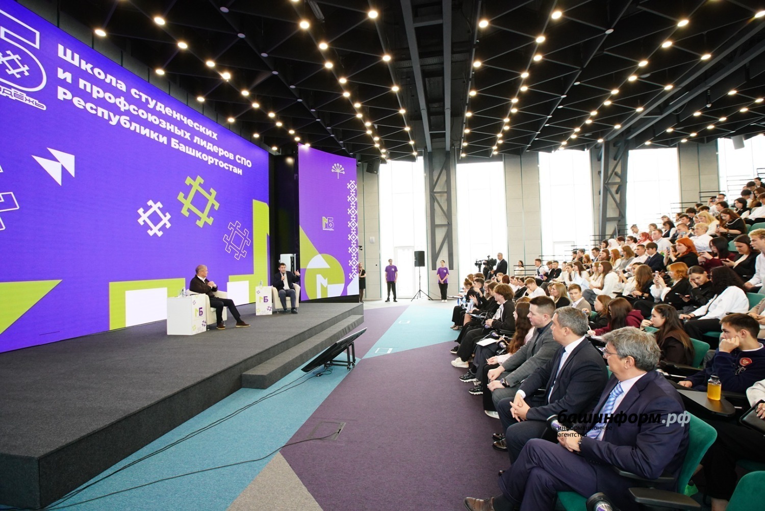 Олег Яровиков