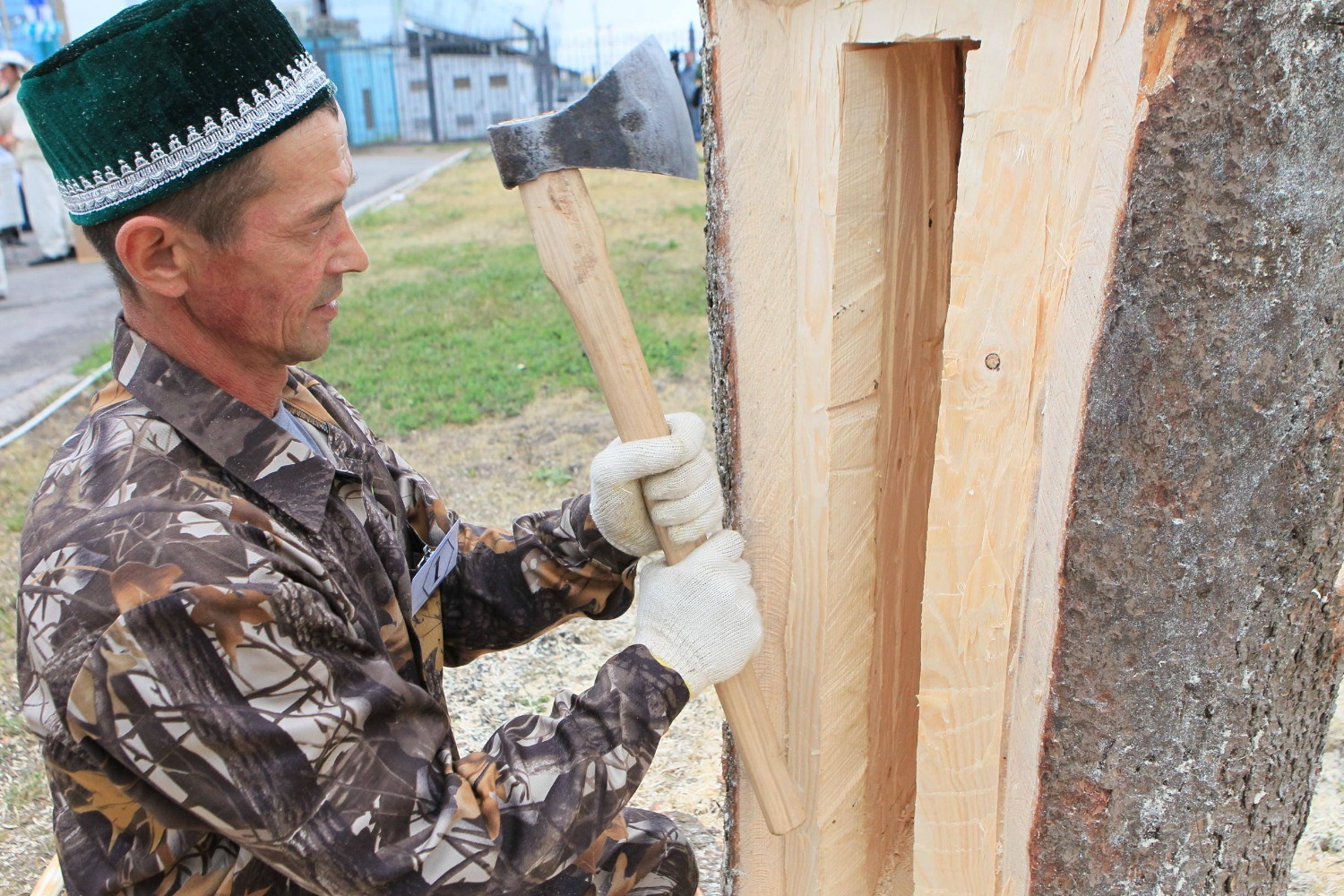 Олег Яровиков