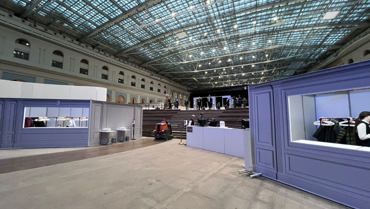 Ксения Калинина  Гардеробная. Любое событие начинается с вешалки